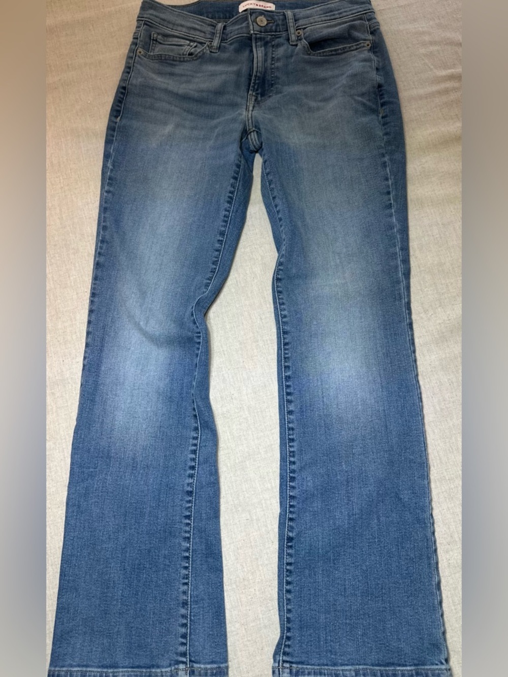 Lucky Brand Women's Mid Rise Boot cut blue jeans Size women’s 6 and 28” length